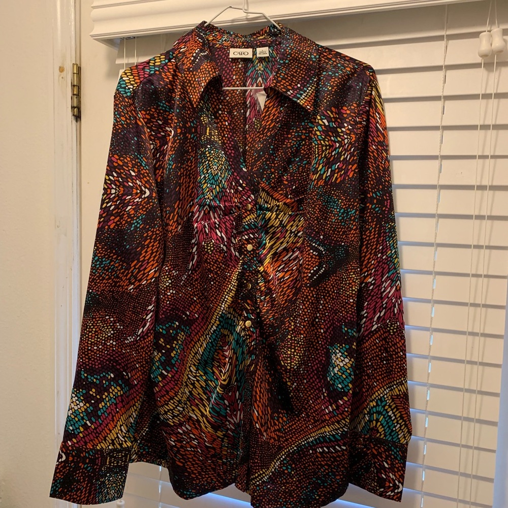 Ladies NEW long sleeve blouse!